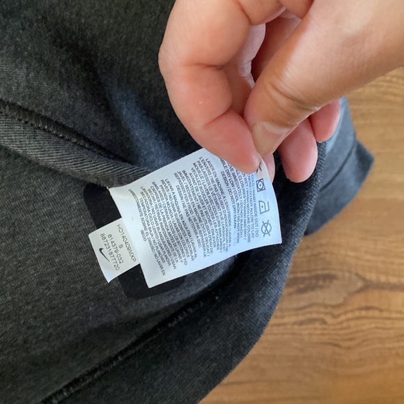 Nike Vancouver Canucks sports outerwear - Picture 11 of 11